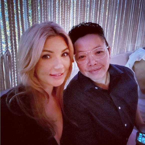 Meet your Posher, Nicole - Picture 2 of 10